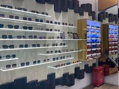 -博士眼镜·President总统(宝安海雅缤纷城店)