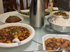 -华光驿站私房菜·黑金冠