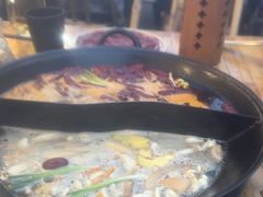 -扎起市井老火锅(乐山总店)