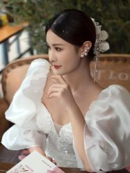 -衣贝姿婚纱礼服馆