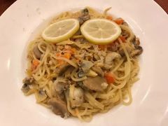 -玛格萝妮比萨屋(四平店)