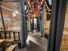 -头上红煨盐鸡·非遗院子餐厅