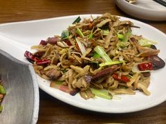 -云海肴·汽锅鸡·云南代表菜(天山百盛优客店)