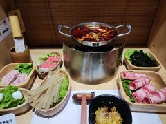 -独食火锅·半米屋台(直营总店)