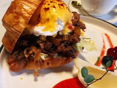 手撕猪肉班尼迪-ChitChat奇洽·Bistro(黎黄陂路店)
