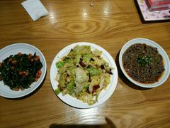 -峨嵋小镇·川菜(勒泰中心店)