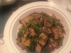 荆芥烧信阳地锅豆腐-阿五黄河大鲤鱼(英协路店)