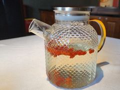 -八府香鸭·啫啫煲(华山路店)