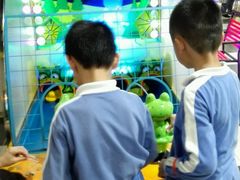 -反斗乐园π·电玩·高空拓展·蹦床(龙华天虹店)