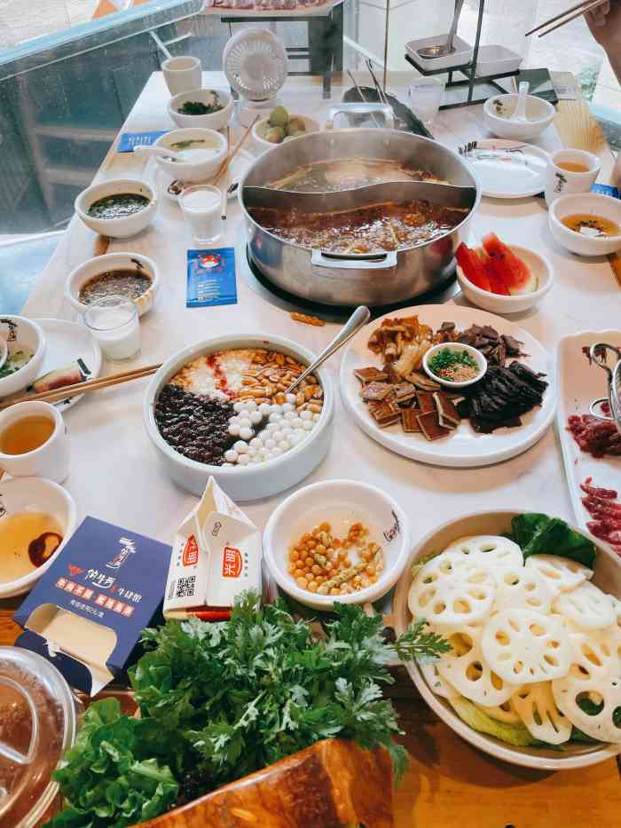 俏牛哥鲜牛肉牛肆馆(鸳鸯店)-"由于最近拔牙了,麻辣的火锅基本告一