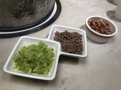 -左庭右院鲜牛肉火锅(浦江欢乐颂店)