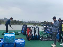 -银涛高尔夫练习场(徐泾店)