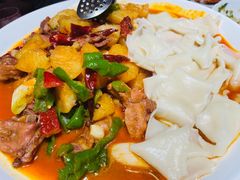 伊犁辣皮子烩大盘鸡-西贝莜面村(当代商城店)