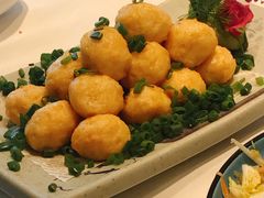 章丘大葱丸子-海派美食·家宴海鲜青岛菜·石锅鲽鱼头(东方城店)