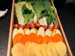 -左庭右院鲜牛肉火锅黑金店(陆家嘴中心店)