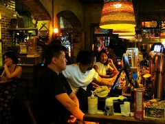 -城墙外BAR