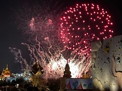 -七彩云南欢乐世界