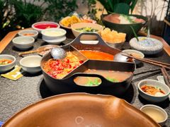 -三出山火锅(南京万象天地店)