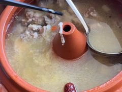 -宣威山野人家·云南菜·菌火锅(金碧店)