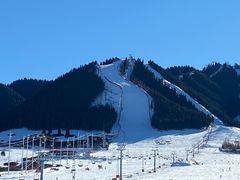 -丝绸之路山地度假区滑雪场