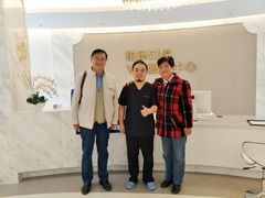 -柏乐口腔医院·舒适化无痛种植牙中心(东盟商务区院)