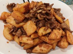 -汗腾格里·风味餐厅(新疆驻京办店)