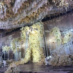 -甘井子区冠豪主题婚礼酒店宴会厅(机场店)