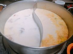 -煲宫猪肚鸡(昆山金鹰国际购物中心店)