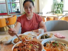 -红樱桃·欢乐餐厅(太原里店)