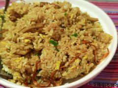 -香巴拉云南餐厅(华莱坞店)