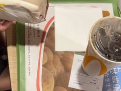 -麦当劳(CP静安店)