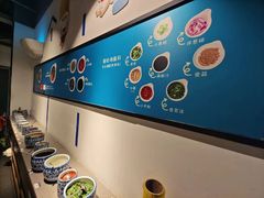 -尚尚仙·酸汤猪手·猪肚鸡火锅(华联万柳购物中心店)