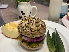 -执茶识麦(万达华府店)