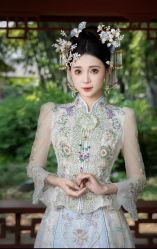 -衣贝姿婚纱礼服馆