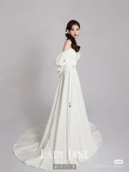 -Lady  Jane高端婚纱礼服馆