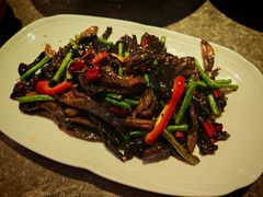 干煸豆角鹿茸菌-闫府私房菜·老字号(恒隆店)