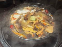 -芸鲜季·云南野生菌餐厅· 云南风物味研社(闵行店)