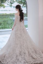 -艾米丽婚纱礼服