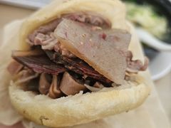 -闫家驴肉老店(华电一校店)