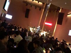 -TZ House音乐现场(来福士中心店)