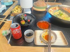 -鹿鸣山草本茶香火锅(园西路店)