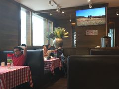 卡座-西贝莜面村(上海百联西郊店)