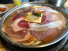 里脊部队火锅-张赫珉的部队锅(钟路店)