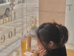 -顶东面包花园·生日蛋糕(世博店)