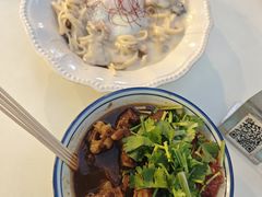 -CowCow其其·牛杂咖啡公司(六运店)