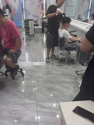 -镁连社·美联社