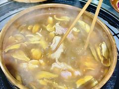 -阿山卓·野生菌火锅·纳西火塘烤肉