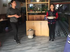 -魏铭鱼头捞饭(晋阳路店)