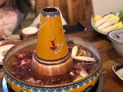 -毛辣果·贵州红酸汤牛肉火锅(西单店)