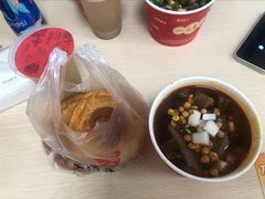 红烧牛腩粉-江三王记牛杂馆(总店)
